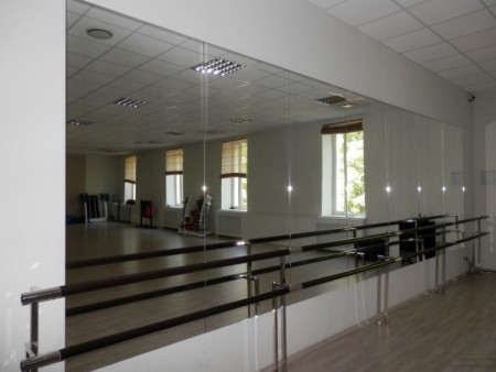 зеркала для хореографии, изготовление и установка зеркал, изготовление и установка зеркал для залов хореографии.